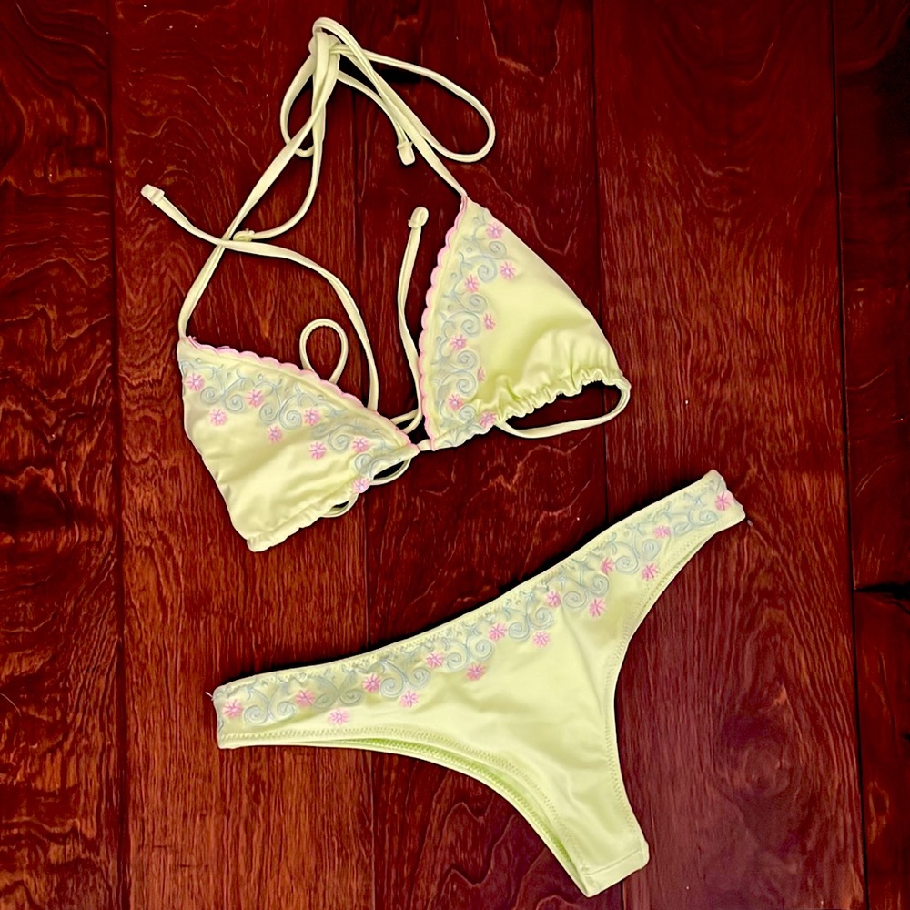 Frankies x Sydney Sweeney Collection Bikini Top and Bottoms